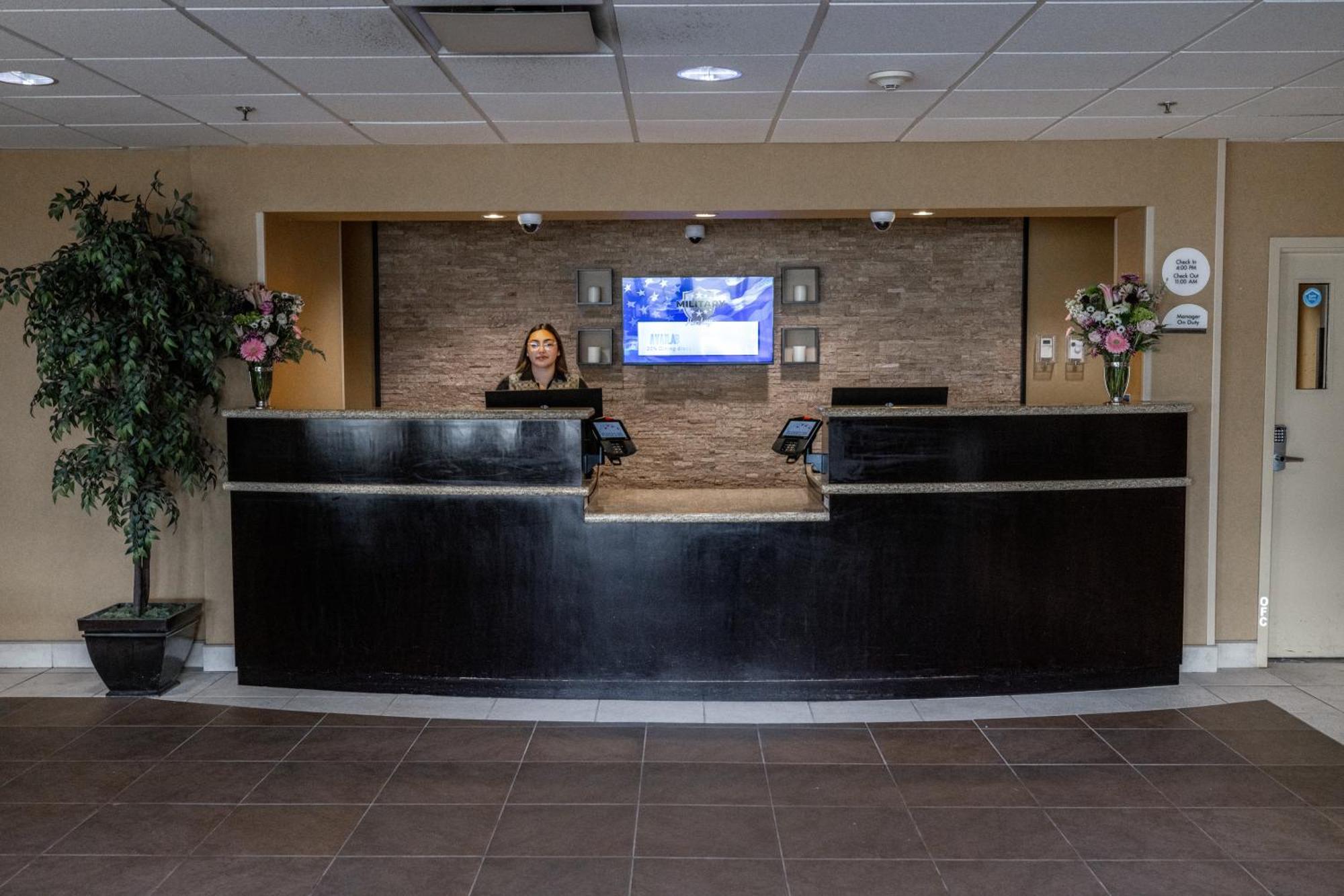 Akwesasne Mohawk Casino Resort And Players Inn Hotel -Formerly Comfort Inn And Suites Hogansburg Ny Exterior photo